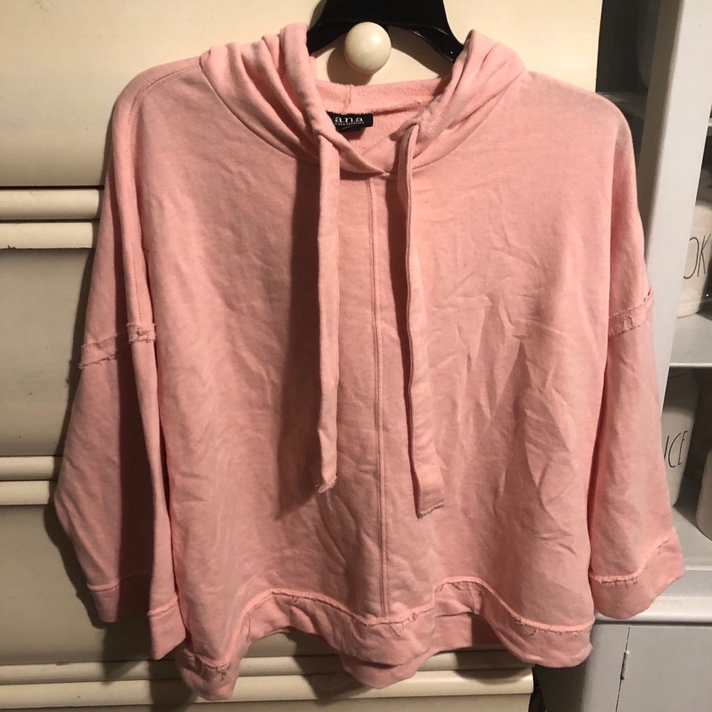 Women’s Pullover Medium